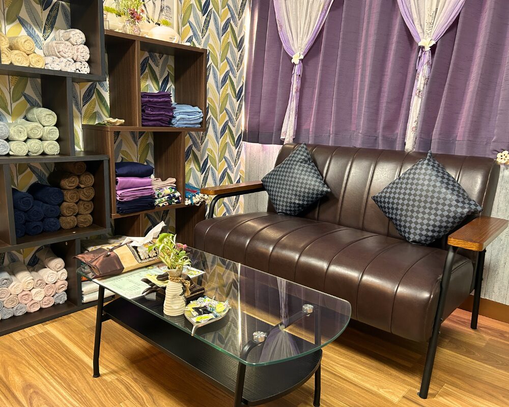 茨城県石岡市東光台のタイ古式マッサージ・サバイディー待合室2階