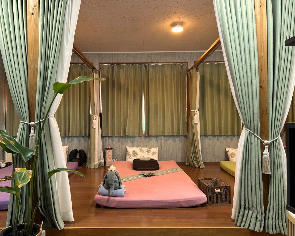 茨城県石岡市東光台のタイ古式マッサージ・サバイディーの施術室2階